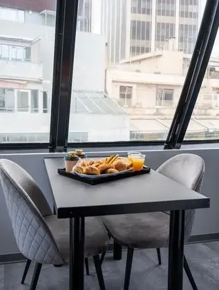 Deluxe Tek Büyük veya İki Ayrı Yataklı Oda