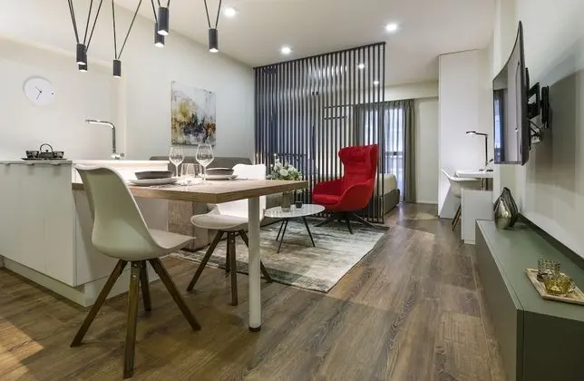 Apart Daire, Şehir Manzaralı