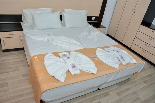 Apart Daire, 1 Yatak Odası, Balkon, Havuz Manzaralı (Kitchenette )