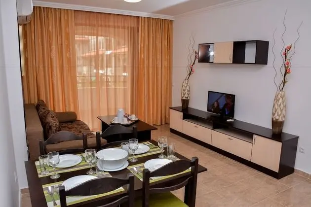 Apart Daire, 1 Yatak Odası, Balkon, Havuz Manzaralı (Kitchenette )