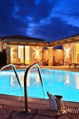 Deluxe Bungalov, Havuz Kullanımı