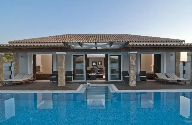 Villa, Kişiye Özel Havuzlu