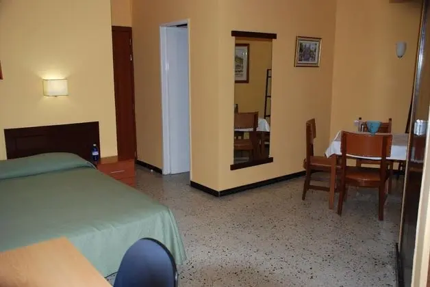 Tek Büyük veya İki Ayrı Yataklı Oda