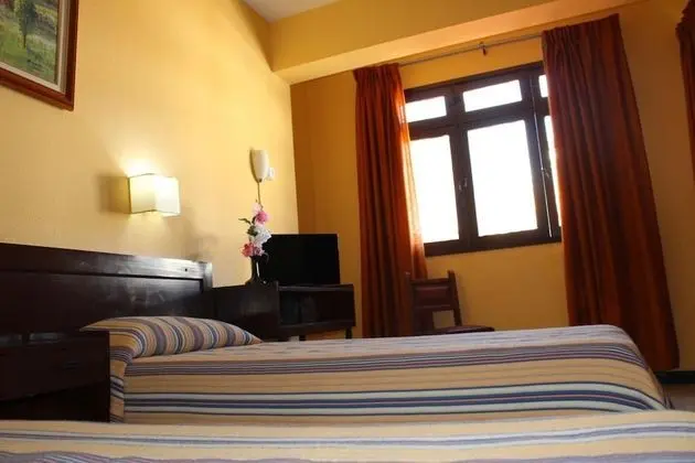 Tek Büyük veya İki Ayrı Yataklı Oda