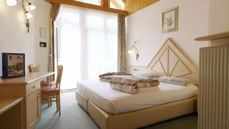 Classic Tek Büyük Yataklı Oda (2 pax)