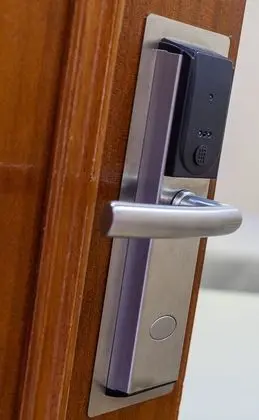 Büyük Yataklı Tek Kişilik Oda