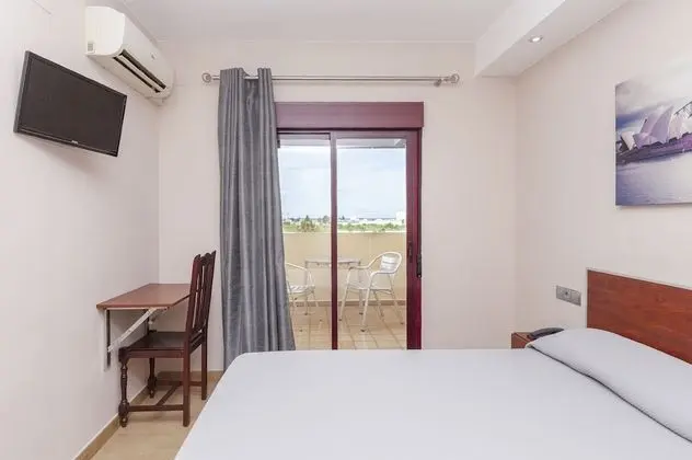 Tek Büyük Yataklı Oda, Teras