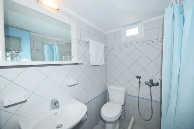 Üç Kişilik Oda