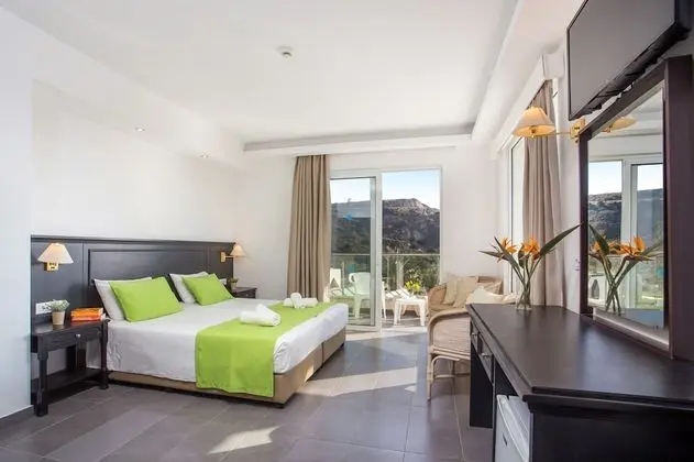 Classic Quadruple Room