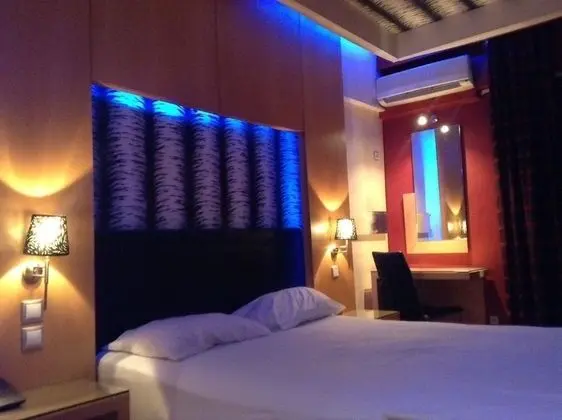 Basic Tek Büyük Yataklı Oda