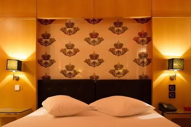 Basic Tek Büyük Yataklı Oda