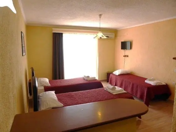 Stüdyo (for 3)