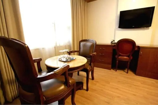 Tek Büyük Yataklı Oda