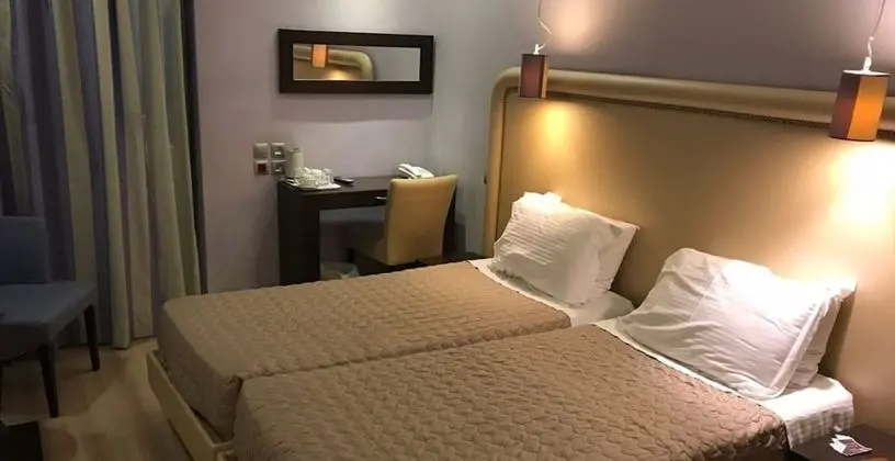 Standard Tek Büyük Yataklı Oda, Kısmi Deniz Manzaralı