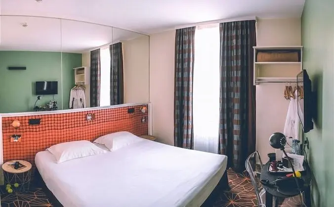 Comfort Tek Büyük Yataklı Oda