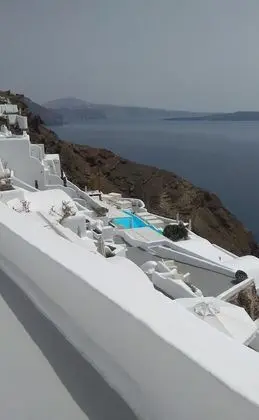 Traditional Cave House with Caldera View