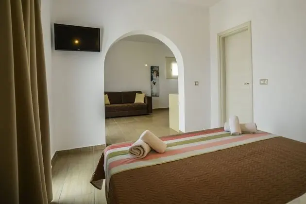 Üç Kişilik Oda, Deniz Manzaralı