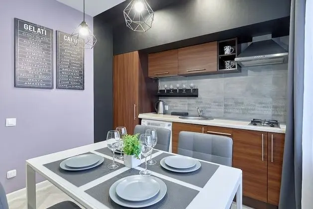 Luxury Stüdyo (54 Bolshaya Vasilkovskaya Street)