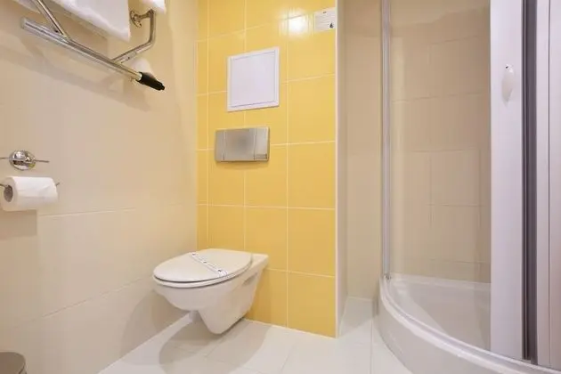 Standard Tek Büyük veya İki Ayrı Yataklı Oda