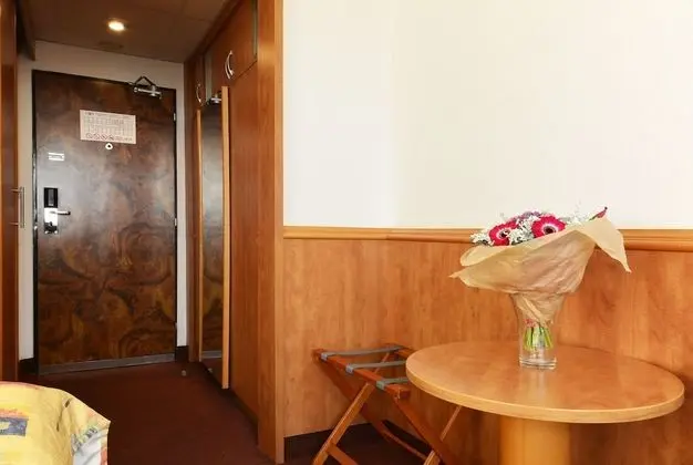 Standard Üç Kişilik Oda