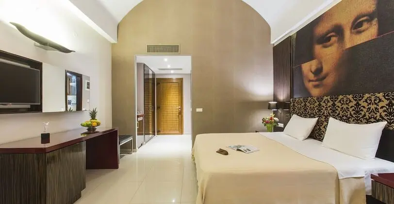 Deluxe Tek Büyük Yataklı Oda, Denize Sıfır