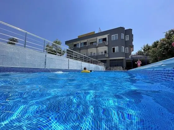 Apart Daire, 1 Yatak Odası, Havuz Kullanımı, Dağ Manzaralı