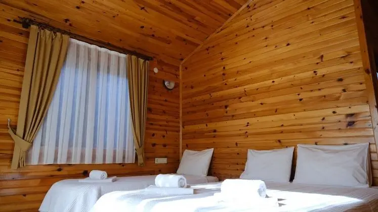 Bungalow, Bahçe Manzaralı, Balkonlu