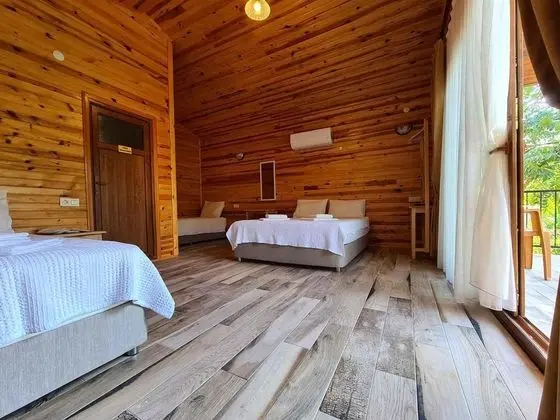 Bungalow, Bahçe Manzaralı, Balkonlu