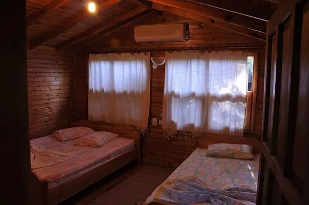 Basic Tek Büyük Yataklı Oda, Bahçe Manzaralı