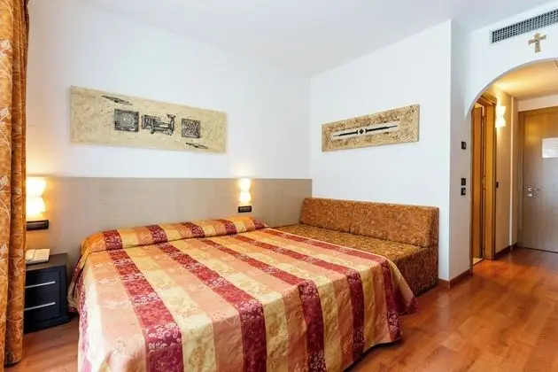 Comfort Tek Büyük Yataklı Oda