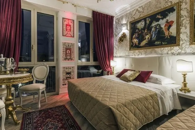 Deluxe Tek Büyük veya İki Ayrı Yataklı Oda