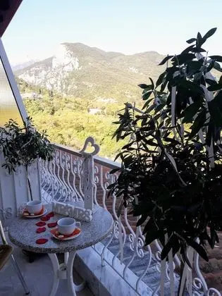İki Ayrı Yataklı Oda, Dağ Manzaralı