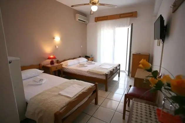 Üç Kişilik Oda, Şehir Manzaralı
