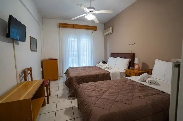 Üç Kişilik Oda, Şehir Manzaralı