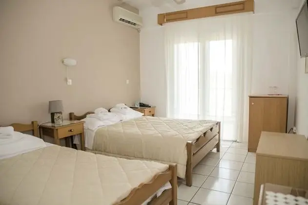 Üç Kişilik Oda, Şehir Manzaralı