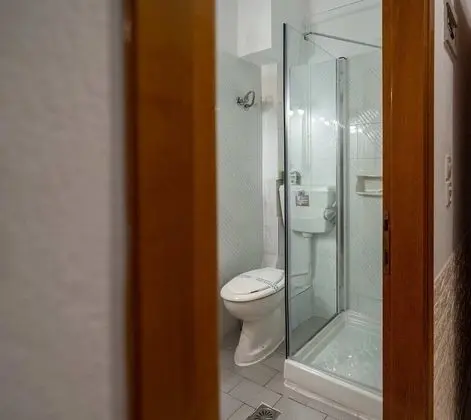 Üç Kişilik Oda, Şehir Manzaralı