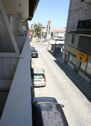 Üç Kişilik Oda, Şehir Manzaralı