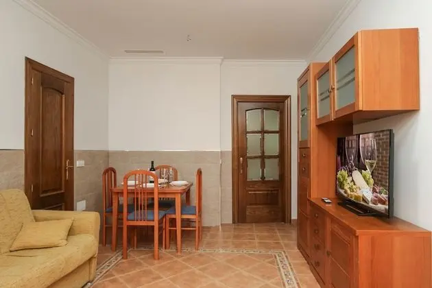 Basic Apart Daire, 3 Yatak Odası, Veranda, Zemin Kat (Univers)