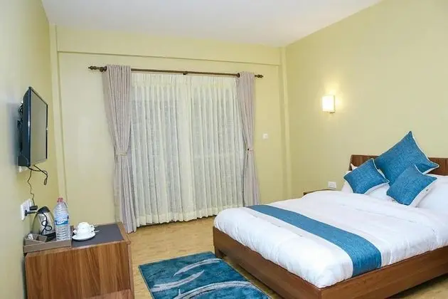Deluxe Tek Büyük Yataklı Oda, 1 Çift Kişilik Yatak, Sigara İçilmez, Dağ Manzaralı