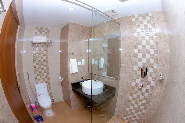 Deluxe Tek Büyük Yataklı Oda, 1 Çift Kişilik Yatak, Sigara İçilmez, Dağ Manzaralı