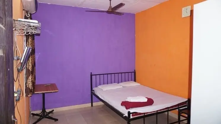 Deluxe Kır Evi (Non AC)