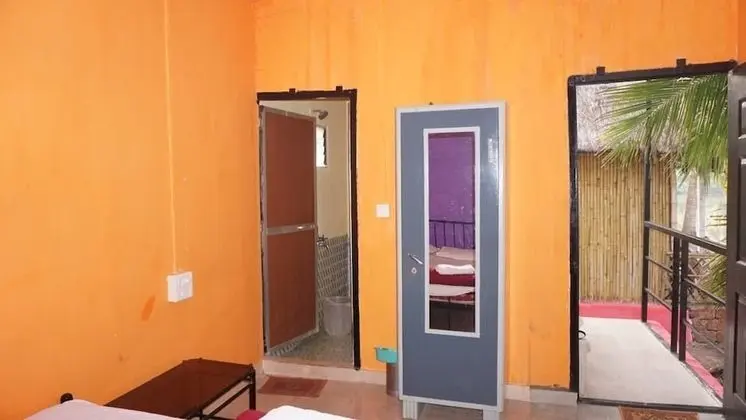 Deluxe Kır Evi (Non AC)