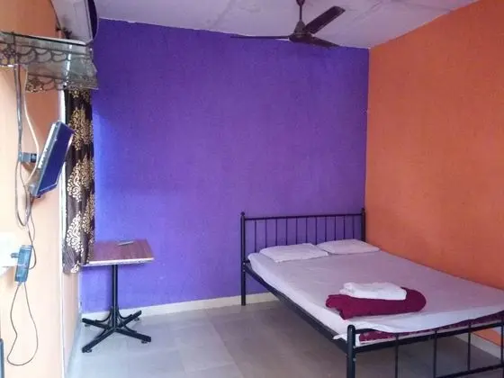 Deluxe Kır Evi (Non AC)