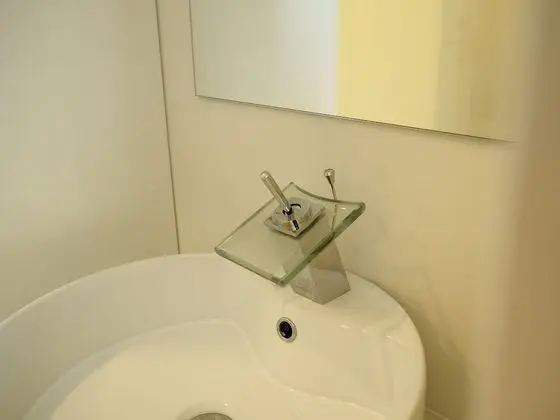 Club Tek Büyük Yataklı Oda