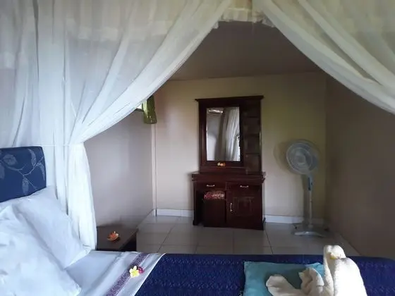 Kır Evi (Laxmi)