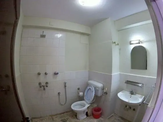 Economy Üç Kişilik Oda, Özel Banyo