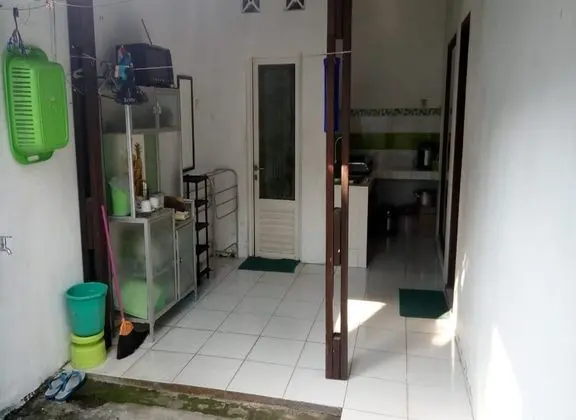 Economy Tek Büyük Yataklı Oda (Shared Bathroom Fan)