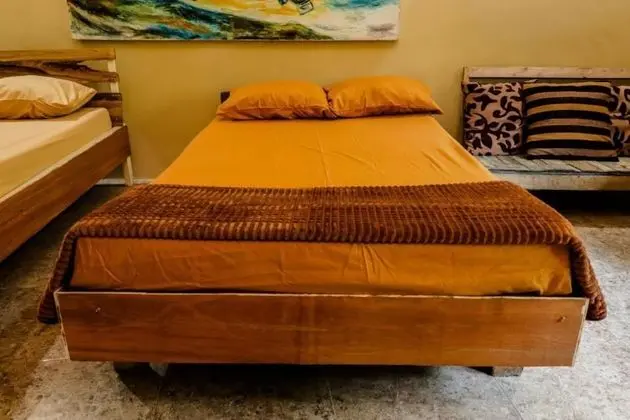 Standard Tek Büyük Yataklı Oda