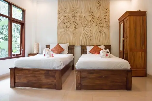 Bungalov, 2 Tek Kişilik Yatak, Teras, Havuz Manzaralı
