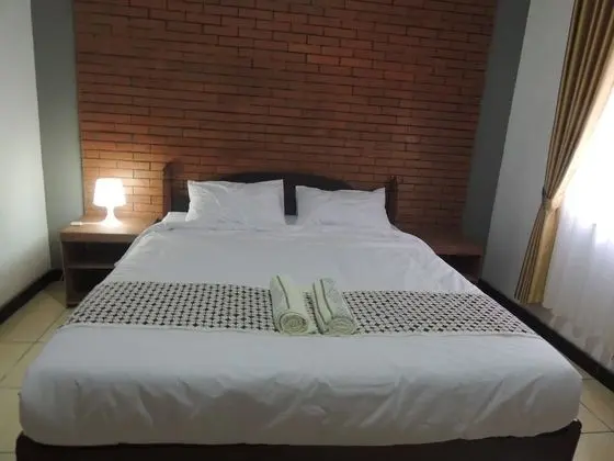Standard Tek Büyük Yataklı Oda (AC)